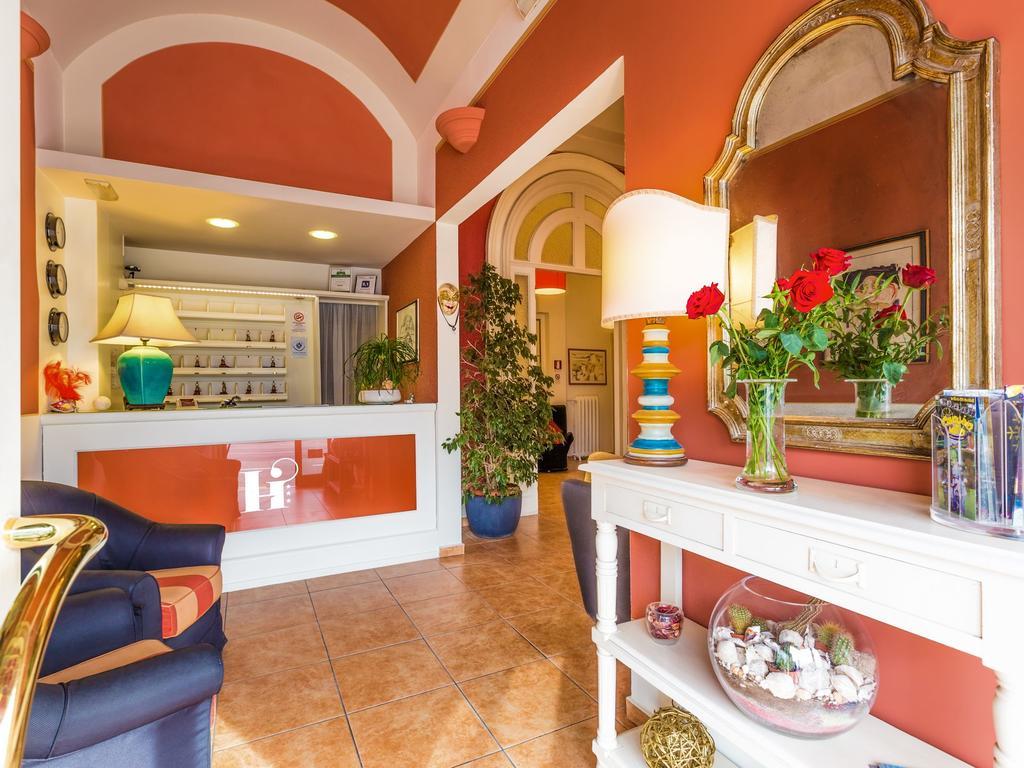 Hotel Internazionale เวียเรจโจ ภายนอก รูปภาพ